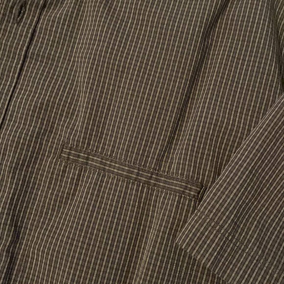 Calvin Klein Large Button Up - Picture 3 of 3